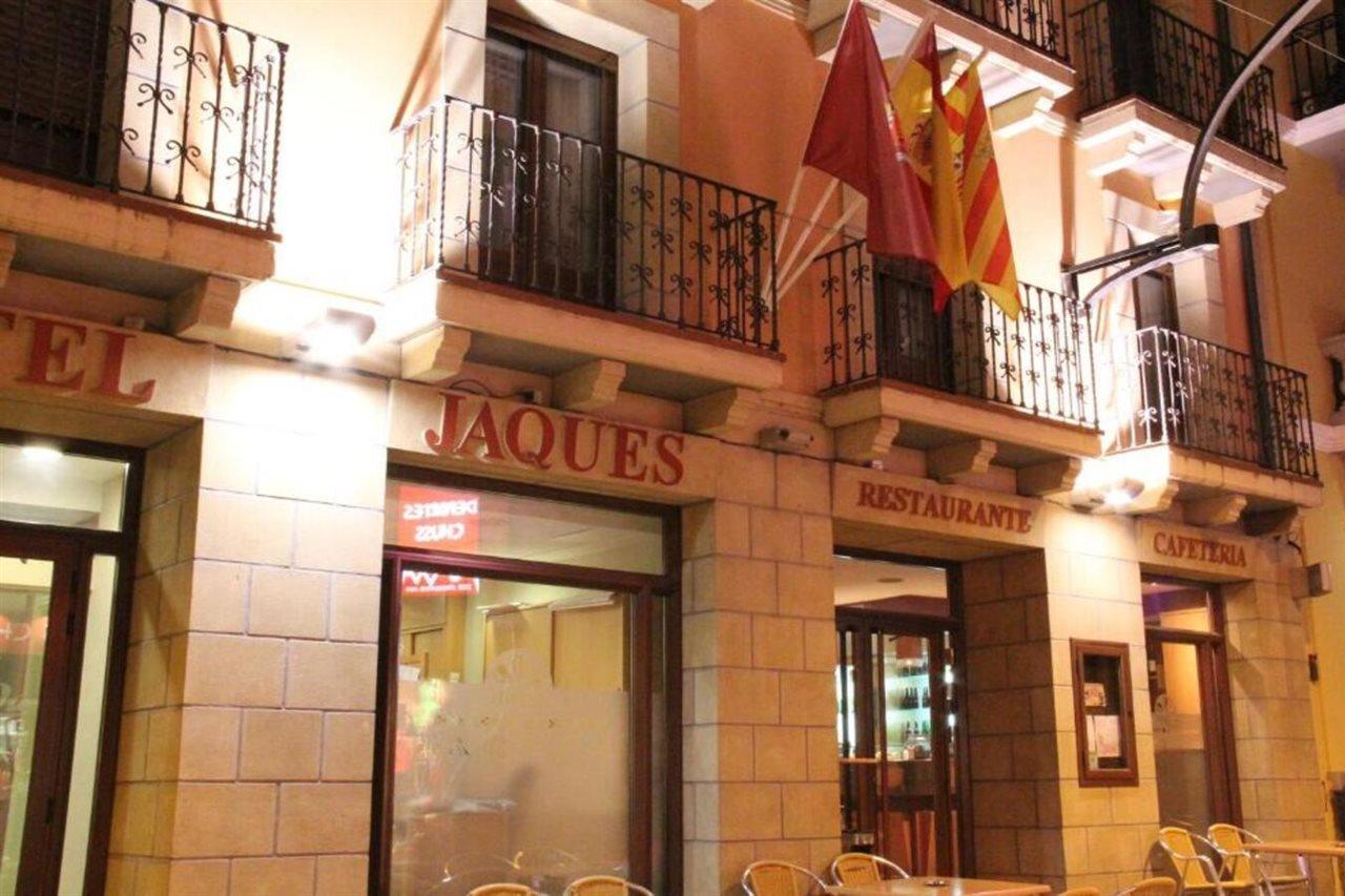 Hotel Jaques Jaca Buitenkant foto