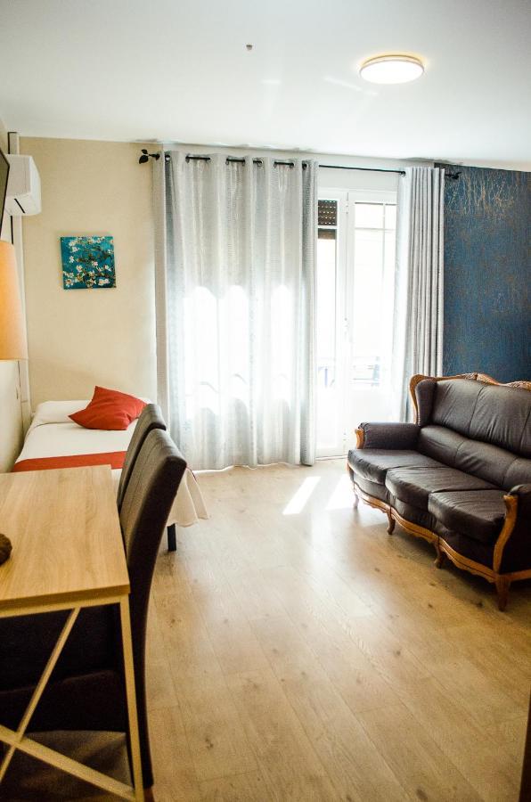 Hotel Jaques Jaca Buitenkant foto